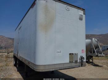  Salvage Great Dane Trailers Other
