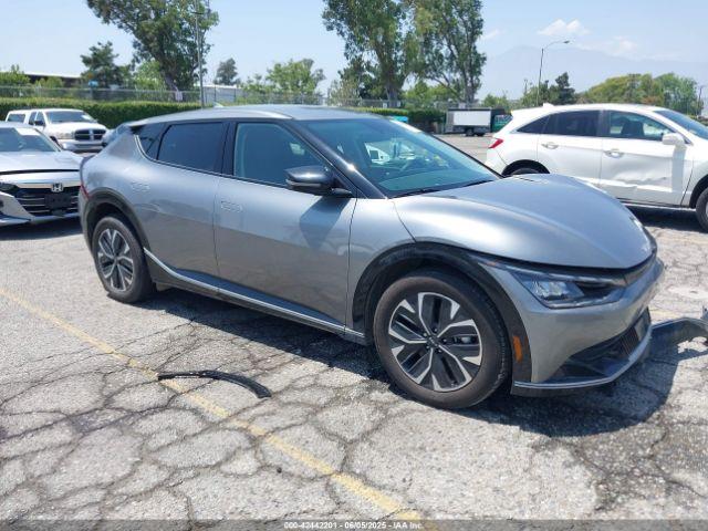  Salvage Kia EV6