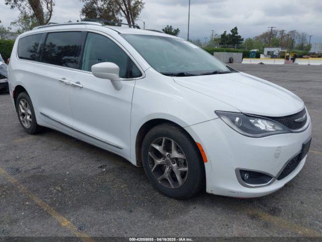  Salvage Chrysler Pacifica
