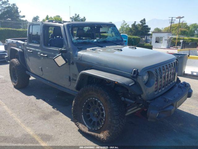  Salvage Jeep Gladiator