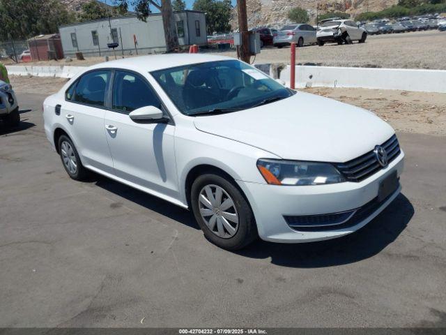  Salvage Volkswagen Passat