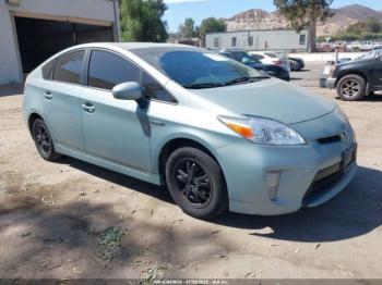  Salvage Toyota Prius