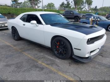  Salvage Dodge Challenger