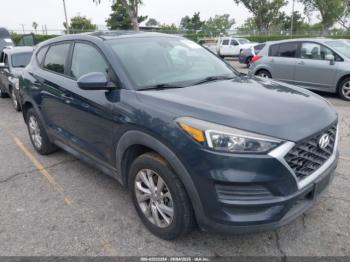 Salvage Hyundai TUCSON