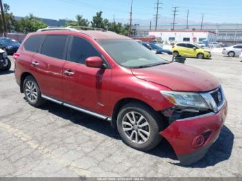  Salvage Nissan Pathfinder