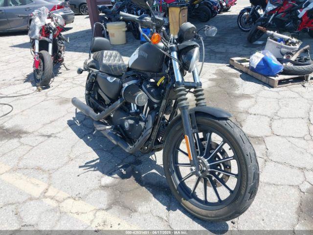  Salvage Harley-Davidson Xl883