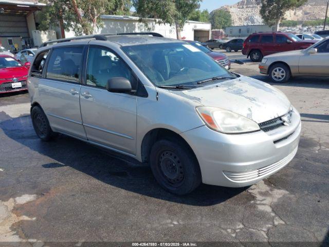  Salvage Toyota Sienna