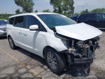  Salvage Kia Sedona
