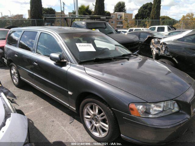  Salvage Volvo V70