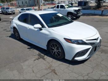  Salvage Toyota Camry