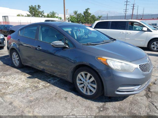  Salvage Kia Forte