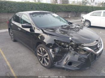  Salvage Nissan Altima