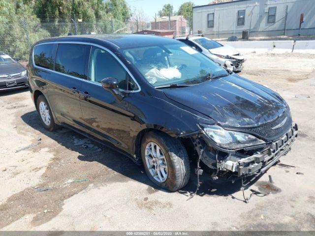  Salvage Chrysler Voyager