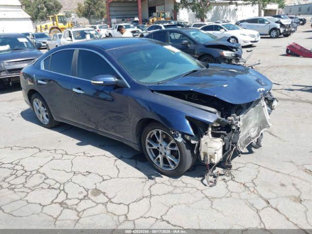 Salvage Nissan Maxima
