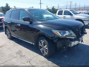  Salvage Nissan Pathfinder