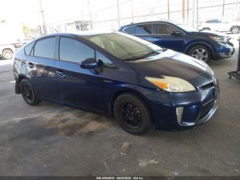  Salvage Toyota Prius
