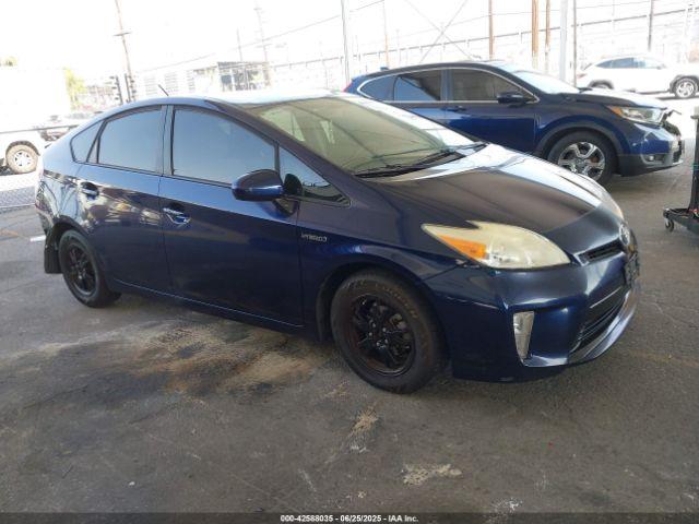  Salvage Toyota Prius