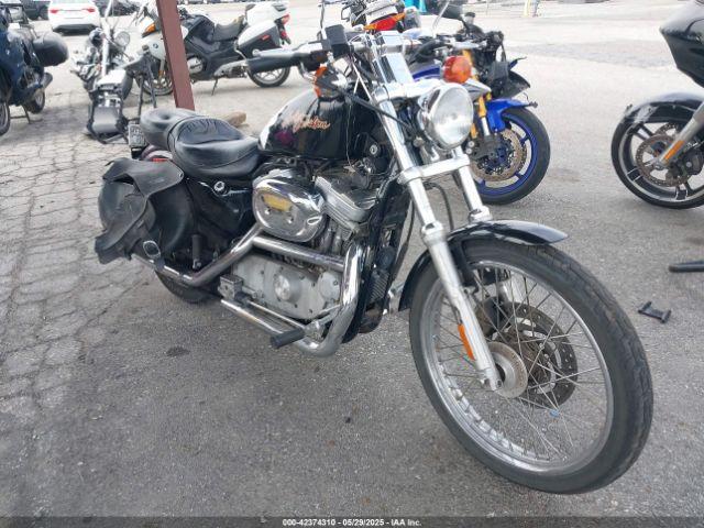  Salvage Harley-Davidson Xl883
