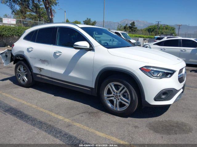 Salvage Mercedes-Benz GLA