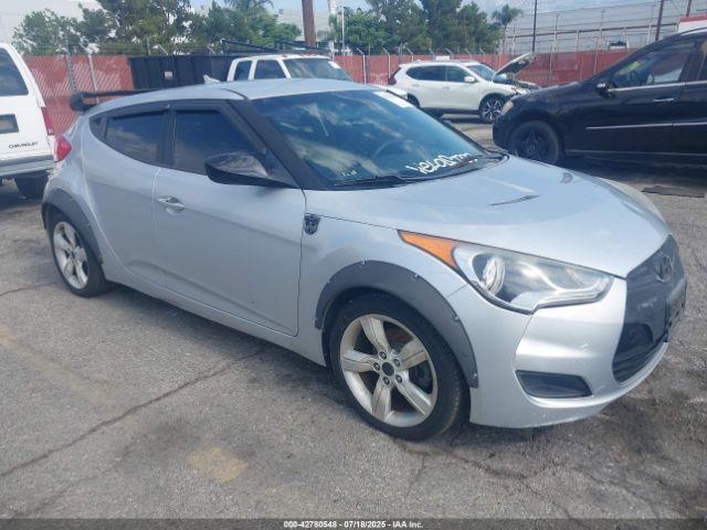  Salvage Hyundai VELOSTER
