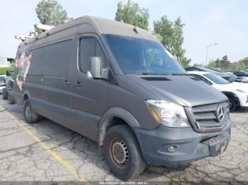  Salvage Mercedes-Benz Sprinter 2500