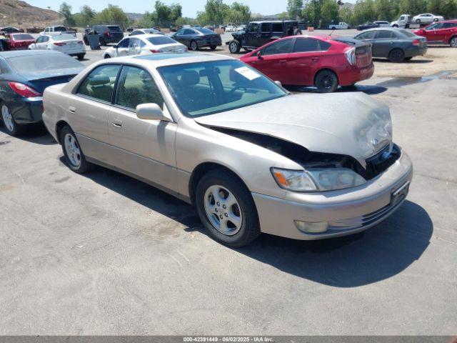  Salvage Lexus Es