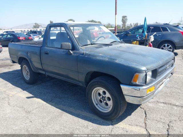  Salvage Toyota Pickup