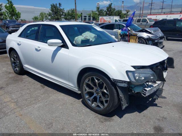  Salvage Chrysler 300