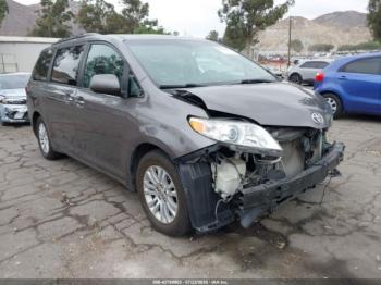  Salvage Toyota Sienna