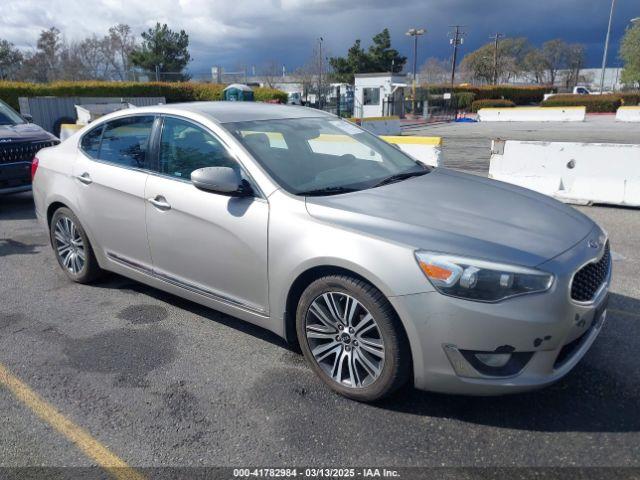  Salvage Kia Cadenza