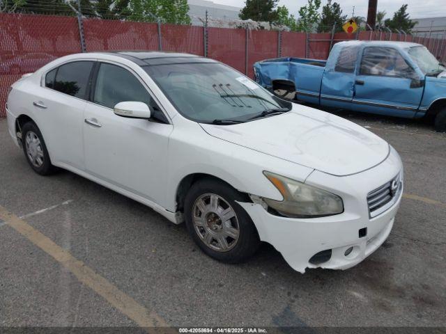  Salvage Nissan Maxima