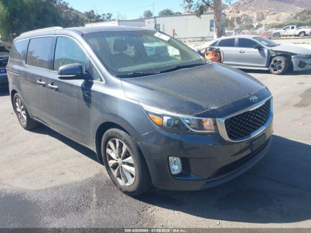  Salvage Kia Sedona