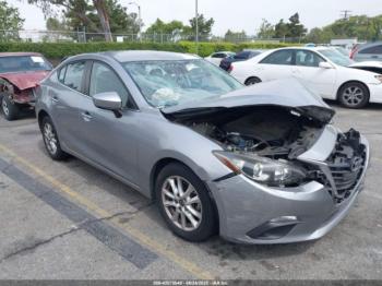  Salvage Mazda Mazda3
