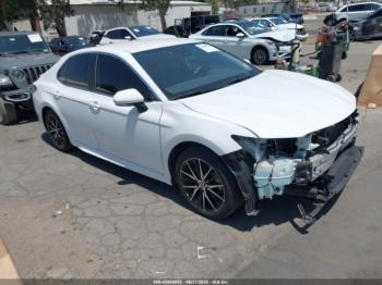  Salvage Toyota Camry