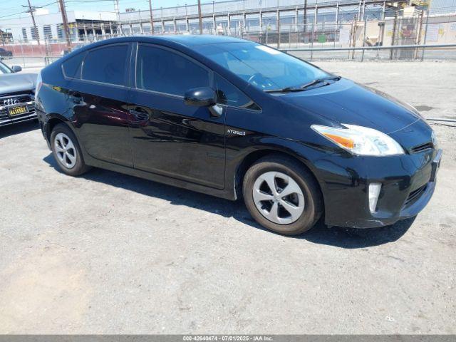  Salvage Toyota Prius