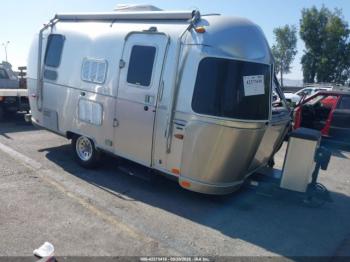  Salvage Airstream Sport