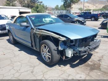  Salvage Ford Mustang