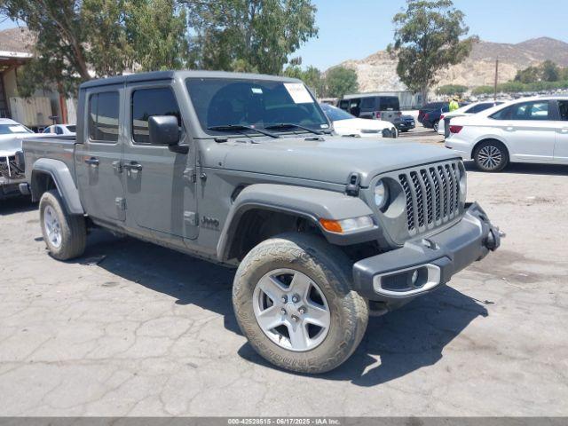  Salvage Jeep Gladiator