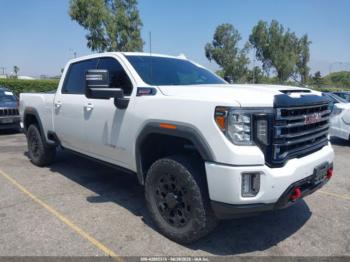  Salvage General Motors Sierra 2500HD