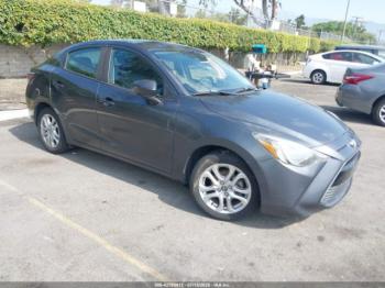  Salvage Toyota Yaris