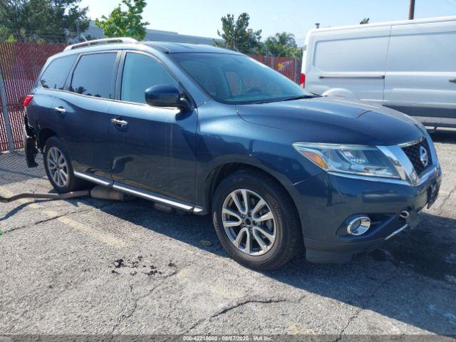  Salvage Nissan Pathfinder