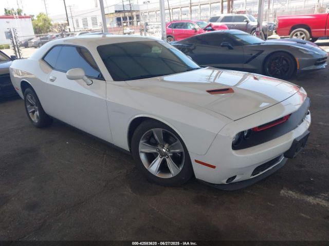  Salvage Dodge Challenger