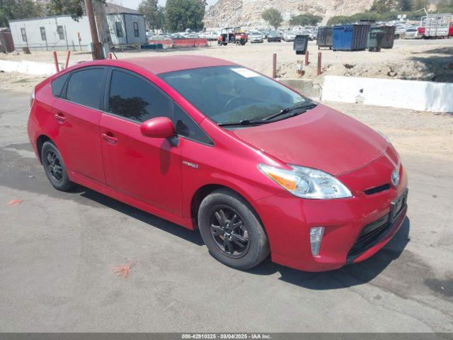  Salvage Toyota Prius