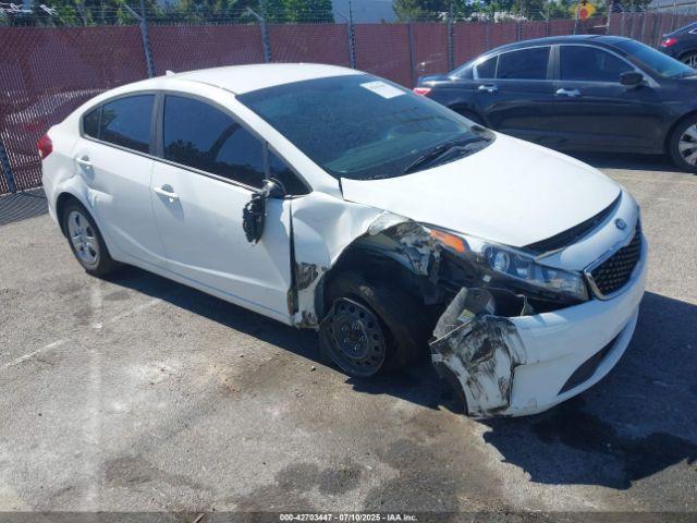 Salvage Kia Forte