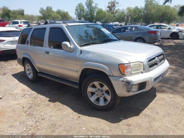  Salvage Nissan Pathfinder