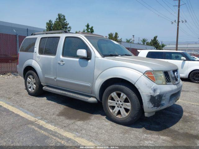  Salvage Nissan Pathfinder
