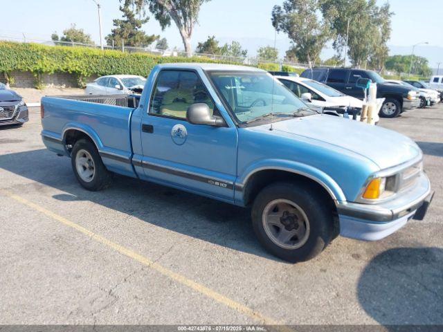  Salvage Chevrolet S-10