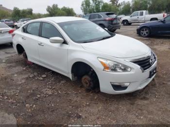  Salvage Nissan Altima