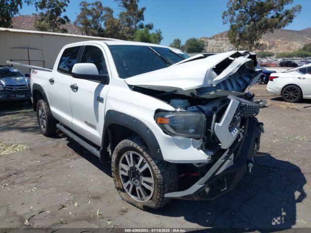  Salvage Toyota Tundra
