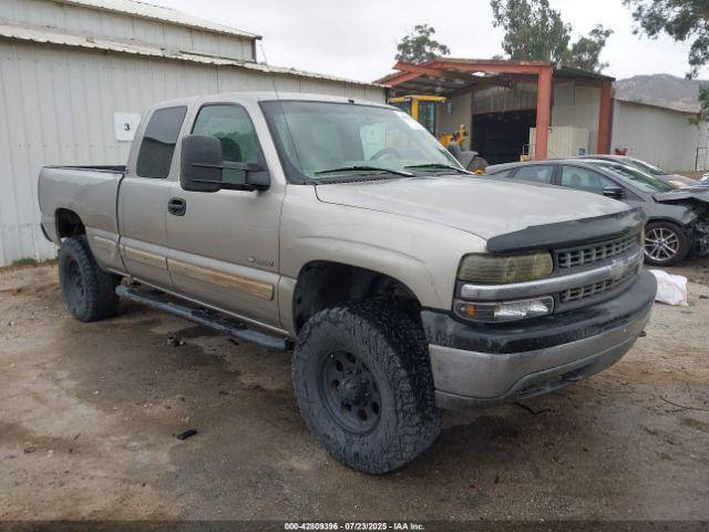  Salvage Chevrolet Silverado 2500